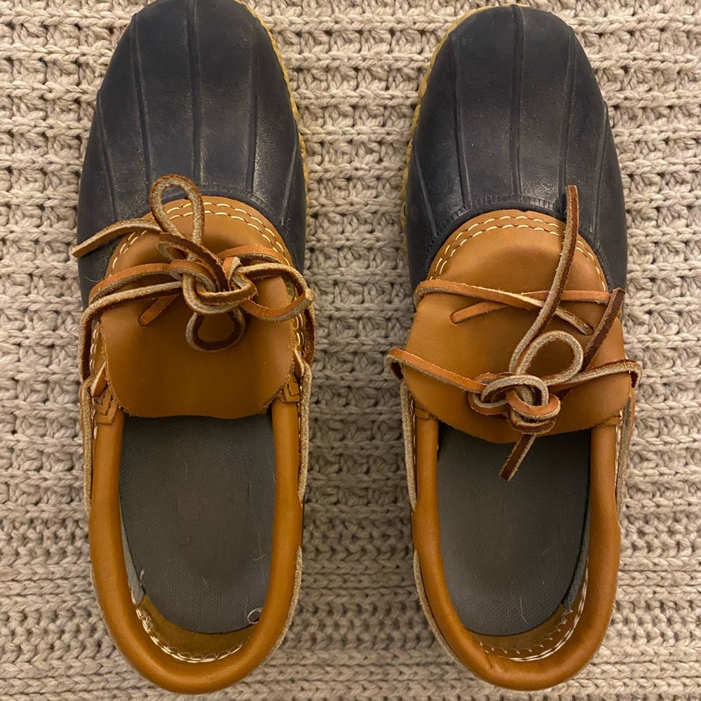 LLBean women’s bean boot rubber moc size 6
